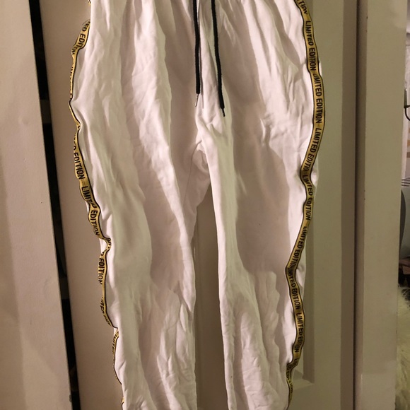 “Limited edition” 2 piece set - Picture 3 of 3